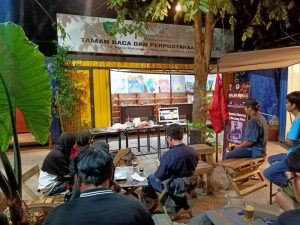 Gandeng Penerbit Subaltren, KNPI Maros Sajikan Film Super 80 di Taman Literasi dan Pemuda Maros