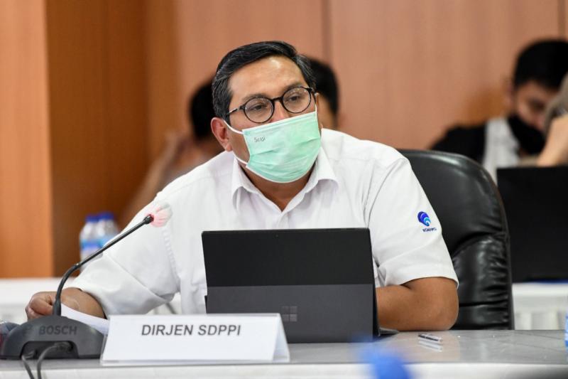 KOMINFO Menetapkan Jadwal Penghentian Siaran Televisi Analog
