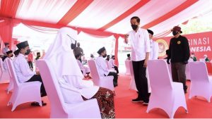 Ketika Para Santri Menyampaikan Harapannya kepada Presiden Jokowi