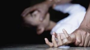Kenal Lewat Medsos, Sopir Angkutan Perkosa Perempuan Dalam Mobil, Lalu Ditinggal Bugil di Jalan