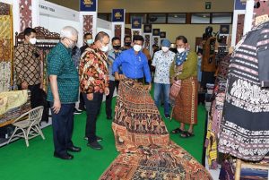 Promosikan Karya Kreatif Dalam Negeri, Menkominfo: Jadikan Kebangkitan UMKM di tengah Digitalisasi
