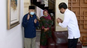 Presiden Jokowi Jenguk Buya Syafii di Sleman