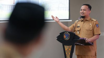 Gubernur Beri Tambahan Bonus 10% THR dan Gaji ke-13 Bagi ASN Pemprov Sulsel