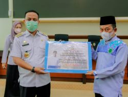 Gubernur Sulsel Beri Insentif 4.000 Guru Mengaji Se Sulsel