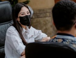 Angela Ajak Kolaborasi SMEsHub Dorong Generasi Muda Gali Potensi UMKM Parekraf