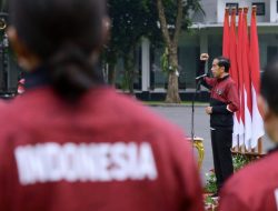Presiden Jokowi Lepas Kontingen Indonesia ke SEA Games Ke-31 di Vietnam