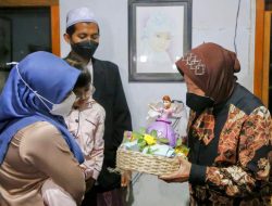 Ibu Balita dengan Kelainan Saraf Didatangi Mensos: Saya Bahagia Sekali, Terima Kasih Bu Mensos