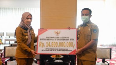 Gubernur Andi Sudirman Beri Bantuan Keuangan 14,5 Miliar Untuk Jembatan dan Jalan Seko-Rampi