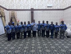 Perkenalkan Produk Pertanian, Kadis Tolikara Silaturahmi Dengan Bupati Maros Usai Perapenas
