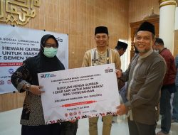 Sambut Idul Adha, PT Semen Tonasa Salurkan Bantuan Hewan Qurban