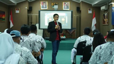 Netizen Indonesia Terburuk se-Asia. INAYES Ajak Siswa Lebih Bijak Bersosmed 