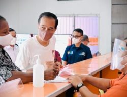 Perdana Salurkan BLT BBM, Presiden Jokowi: Guna Tingkatkan Daya Beli Masyarakat