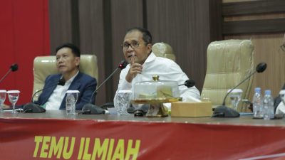 Danny Pomanto Gaungkan Sombere’ Smart City Temu Ilmiah Nasional IKA Unhas