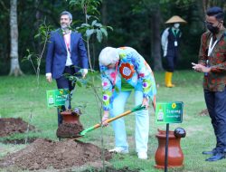 Delegasi Pertemuan Tingkat Menteri G20 Bidang Kebudayaan Tanam Puluhan Benih Pohon Warisan Budaya