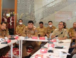 Bahas Pembangunan Jalur Kereta Api di Lahan Pemkot Makassar, Danny Berikan Solusi