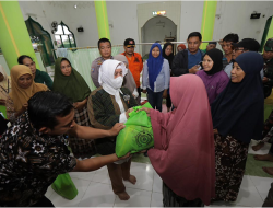 Ketua TP PKK Kota Makassar Kunjungi Korban Terdampak Banjir di Manggala