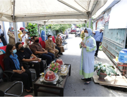 Indira Yusuf Ismail Dampingi Country Representative Unicef Kunjungi Posyandu Kenanga