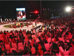 Wali Kota Danny Nonton Langsung Pertunjukan Daeng Mangalle, Inilah Kisah Heroik Anak Makassar