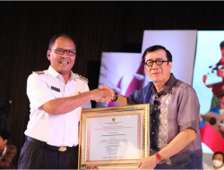 Danny Pomanto Raih Penghargaan dari Kemenkumham RI, Kontribusi Terbesar Permohonan KI