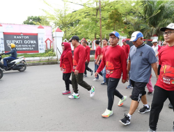 Danny Pomanto Lepas Peserta Jalan Sehat IKA Unhas Gowa