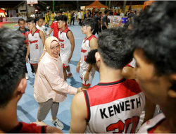 Ketua Perbasi Kota Makassar Indira Yusuf Ismail Semangati Tim Bola Basket Makassar