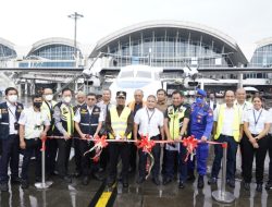 Gubernur Andi Sudirman Resmikan Penerbangan Rute Bone