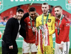 Man Utd Buka Puasa Setelah 6 Tahun Tanpa Gelar
