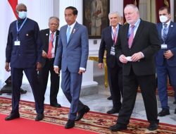 Presiden Jokowi Terima Delegasi World Water Council di Istana Merdeka