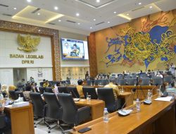 Menko Airlangga Sampaikan Penjelasan Terkait Perppu Cipta Kerja