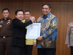 FORKOPIMDA Kabupaten Maros Raih Penghargaan “Presisi Award” Dari Lemkapi