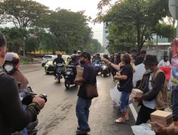 Persatuan Jurnalis Indonesia Berbagi Ribuan Takjil