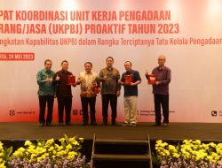 Kemenkumham Raih Penghargaan Terbaik UKPBJ Proaktif