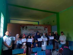 Ridho Ramadhan Salurkan Beasiswa Aspirasi Amure DPR RI di Sanggalea