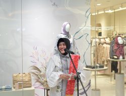 Indira Yusuf Ismail Dorong Kreativitas UMKM Fashion Lokal Lewat Peresmian Butik di TSM Makassar