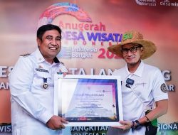 Kabupaten Maros Menerima Penghargaan untuk Desa Wisata Rammang-Rammang