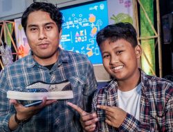 Menteri Pariwisata dan Ekonomi Kreatif Apresiasi Inovasi Sepatu Unik dari Bahan Bekas