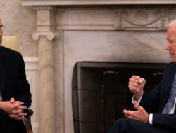 Biden Hadapi Perpecahan Baru Dalam Pertemuan NATO Tentang Ukraina
