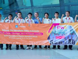 Siswa Indonesia Meraih Prestasi Gemilang di International Physics Olympiad (IPhO) 2023