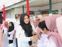 Fatmawati Ajak Cerdaskan Masyarakat dengan Makan Ikan