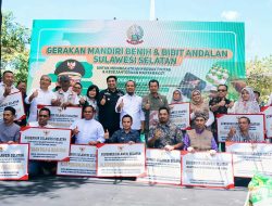 Gubernur Sulsel Didampingi Bupati Maros Luncurkan Program Bantuan Benih Mandiri Tahap III