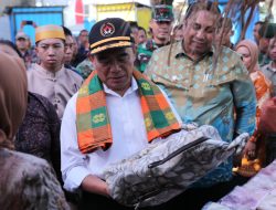Menko PMK: Apresiasi BUMDes Dinaril di Desa Sudirman Maros, Sukseskan UMKM Ecoprinting