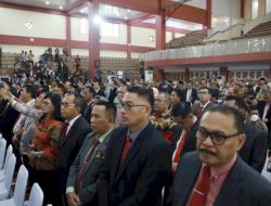 Danny Pomanto Hadiri Pengukuhan Profesor Kehormatan Pius Lustrilanang di Unsoed