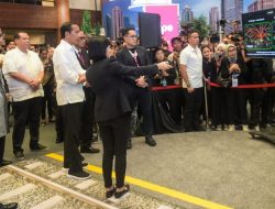 Presiden Jokowi Tinjau Pameran Hub Space di JCC