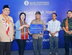 Bupati Maros Saksikan Penyerahan Bantuan Sosial Bank Indonesia