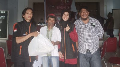 PC IMM Maros Salurkan Bantuan Sembako dalam Peringatan Milad Muhammadiyah ke-111
