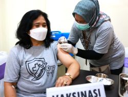 Tenaga Kesehatan dan Medis Jadi Kelompok Prioritas Penerima Imunisasi Hepatitis B, Gratis!