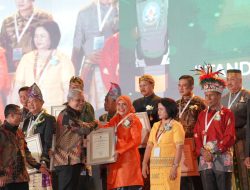 Maros Raih Penghargaan Kabupaten Kota Sehat dan Sanitasi Total Berbasis Masyarakat Award 2023