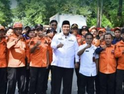 Bupati Maros Melepas Tim Relawan Bantuan Logistik Bagi Korban Bencana Alam di Sulawesi Selatan