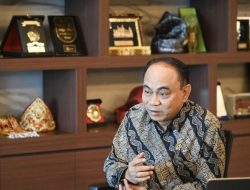 Menkominfo Ajak Pelaku Bisnis Optimalkan Pemanfaatan AI