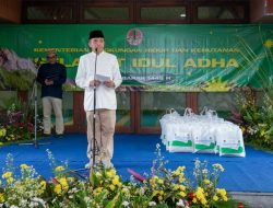 KLHK Rayakan Idul Adha dengan Pemotongan Hewan Kurban dan Pembagian 1.000 Paket Sembako